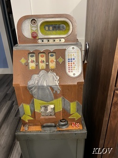bell fruit gum slot machine